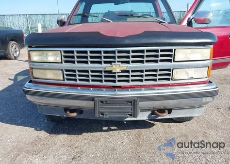 1991 Chevrolet Gmt-400 K1500 z USA, uszkodzony, nr VIN 1GCEK14HXME160420